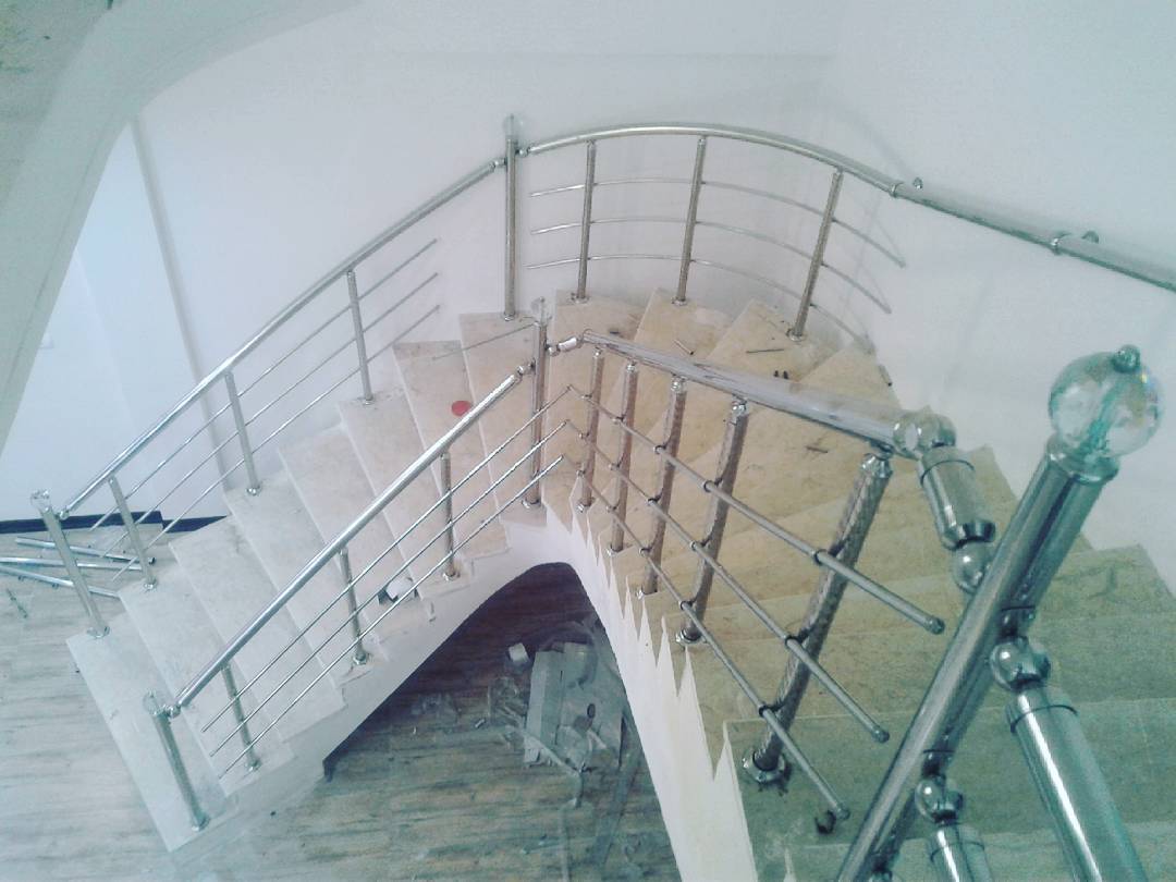 نرده استیل بحرینی