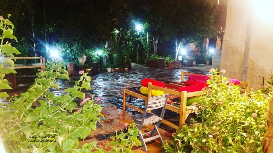 اقامتگاه بومگردی طارونه