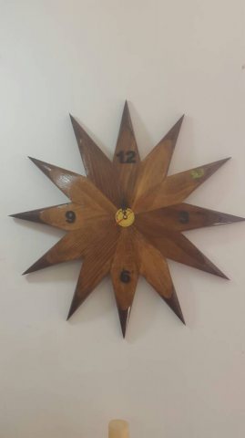 ساعت دیواری چوبی